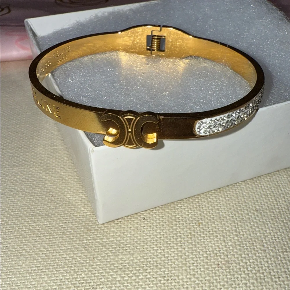 Fashion Bangle Bracelet Gold Bracelet with Silver Crystal Detail - Picture 4 of 10